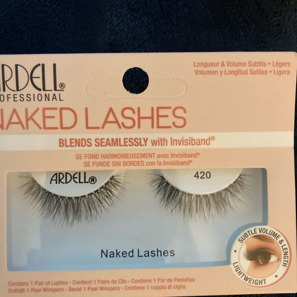 SOLD , Lashes , Lashes. Some magnetic lashes some glue on lashes - Picture 3 of 6